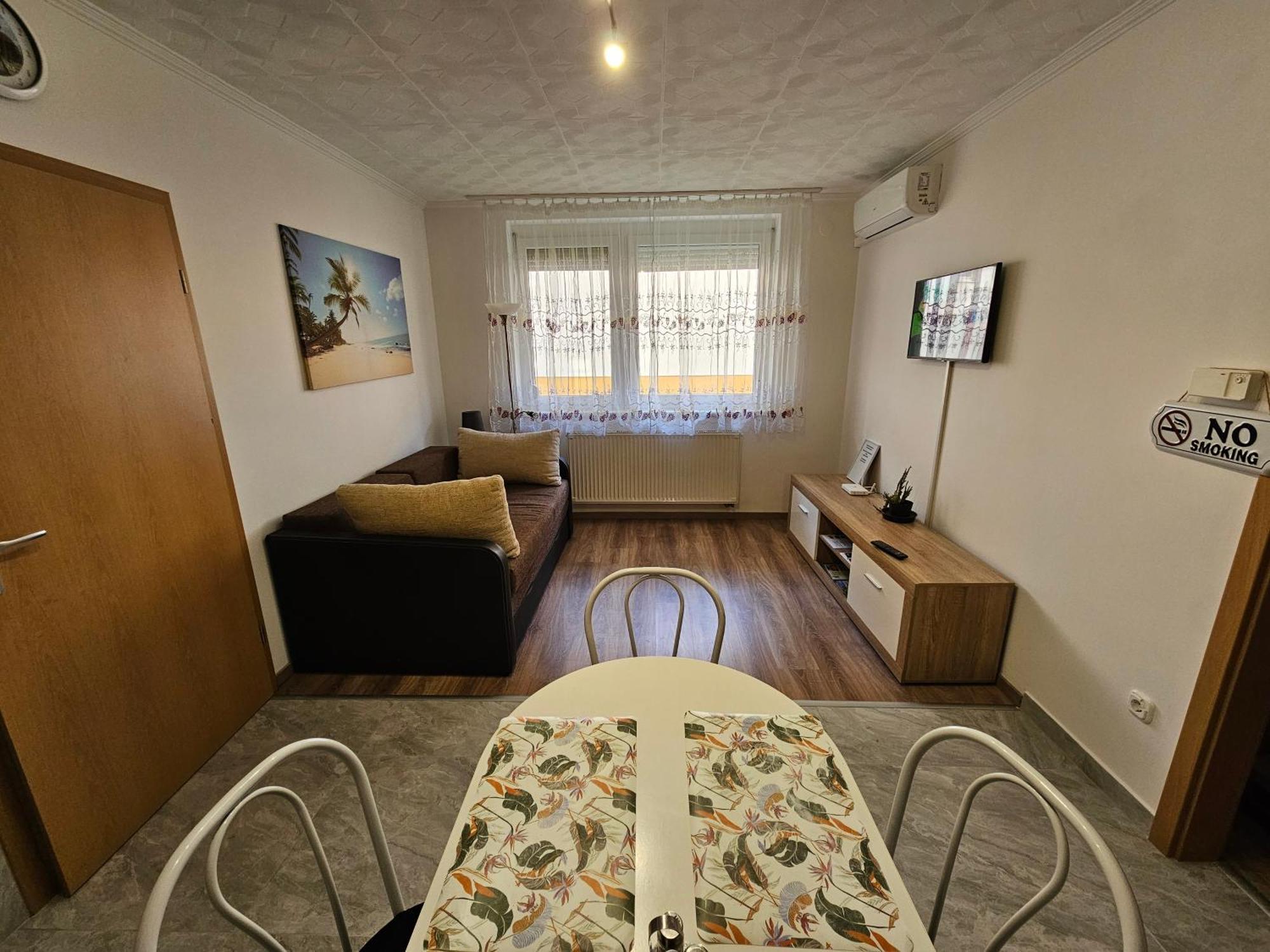 Fischer Apartman 2 Гайдусобосло Екстер'єр фото